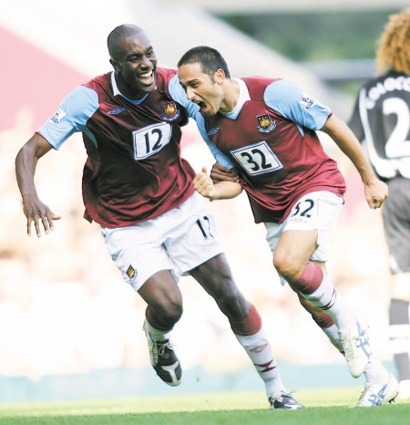 手早已吸引 手早已吸引